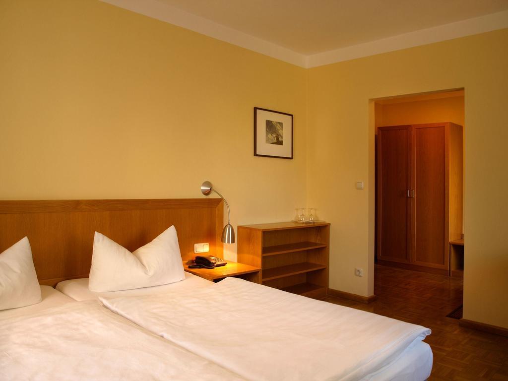 Hotel Dom-Eck Bautzen Room photo